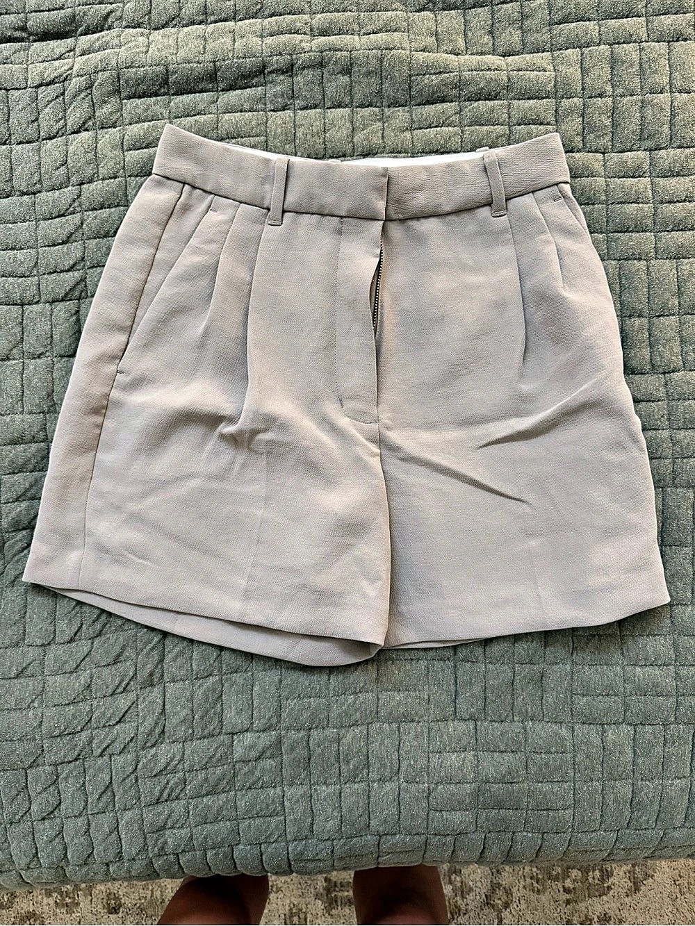 Aritzia The Effortless Short High Waist Shorts in Gray/taupe Like New